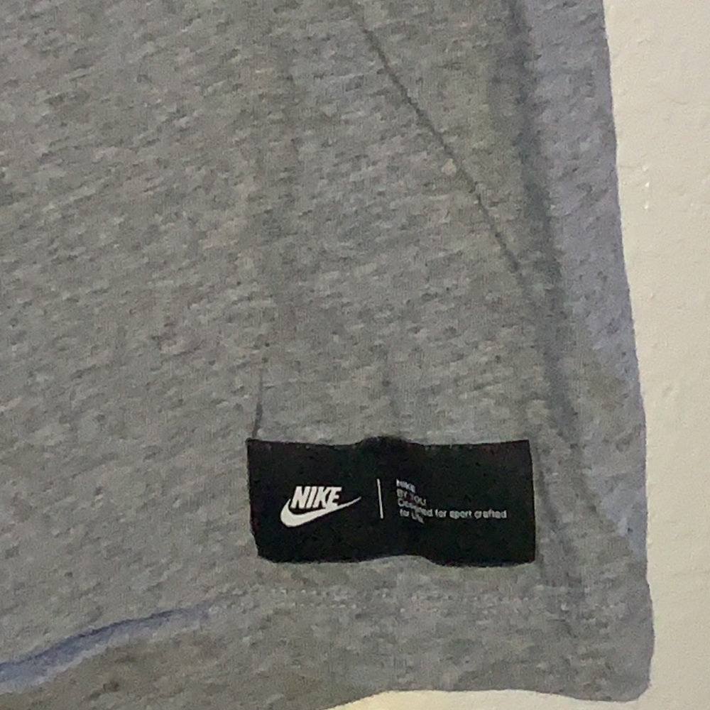 Men’s Grey The Nike Tee Size Large - Picture 3 of 5